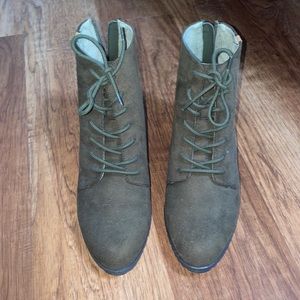 Dr.Scholls Boots NWOT